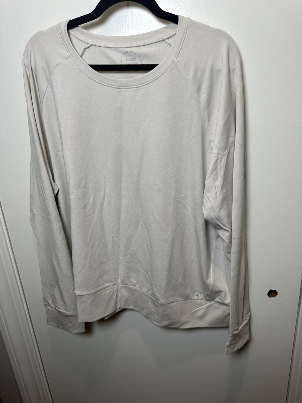 Cozy Lightweight Crewneck Sweater in Off-White (101)